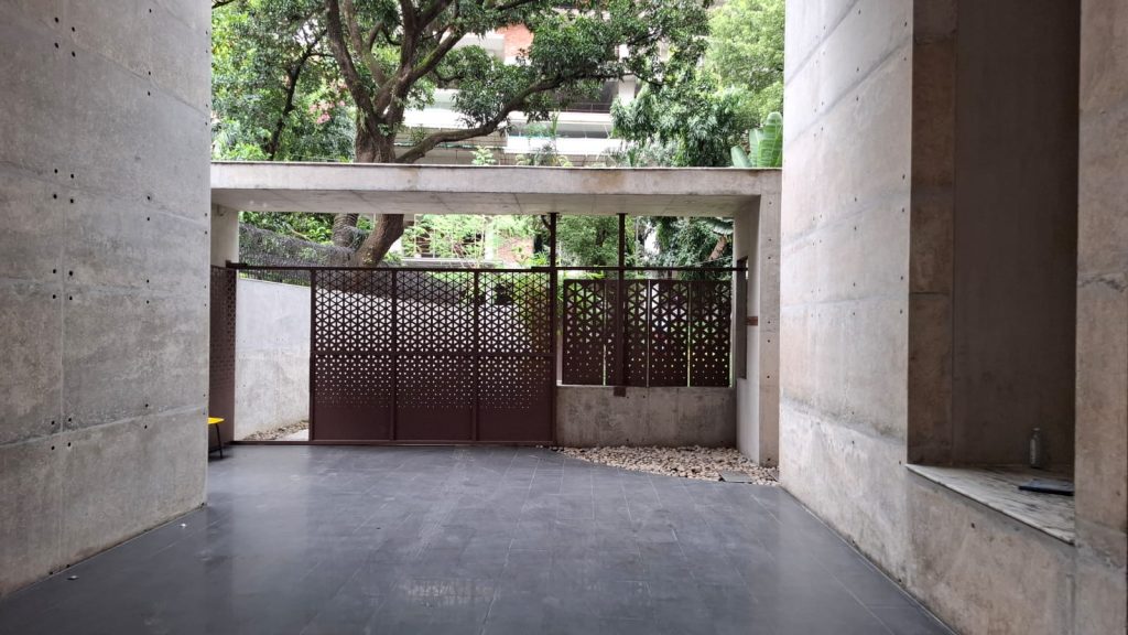 WhatsApp Image 2025-12-10 at 11.54.34_79487114